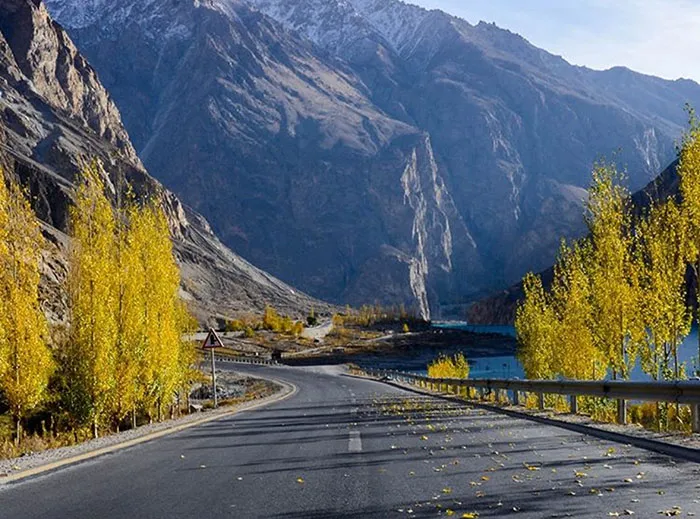 Karakoram Highway, Pakistan To China