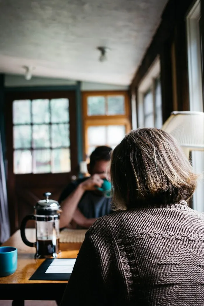 20 Señales de alerta que no se pueden ignorar en pareja, sin importar las cualidades positivas