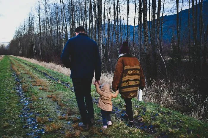 Person Online Asks Moms What Their Reactions Would Be If Their Husbands Wanted To Do A Paternity Test And Gets These 31 Answers