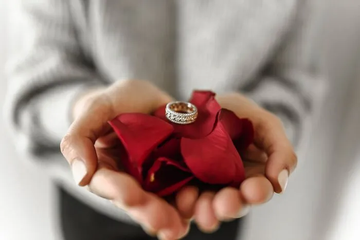 'Old Money' Vs. 'New Money': 45 Things That Help Define Where A Person's Wealth Came From