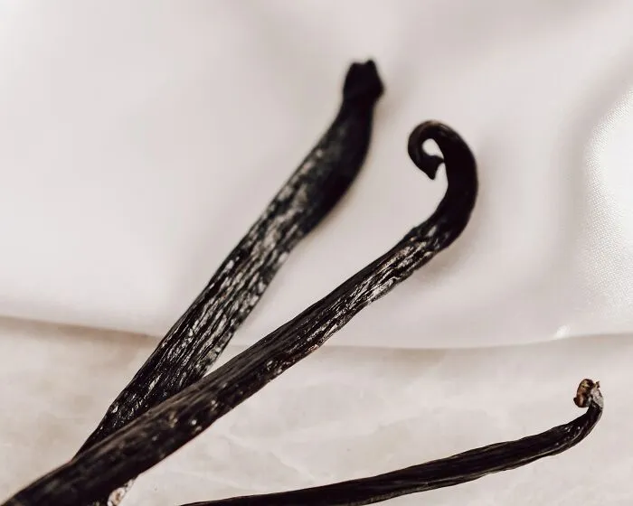 Vanilla ($300 Per Pound)