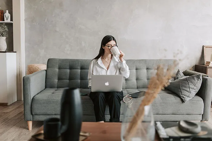 10 Insultos educados pero tajantes que usar en la oficina sin perder tu trabajo