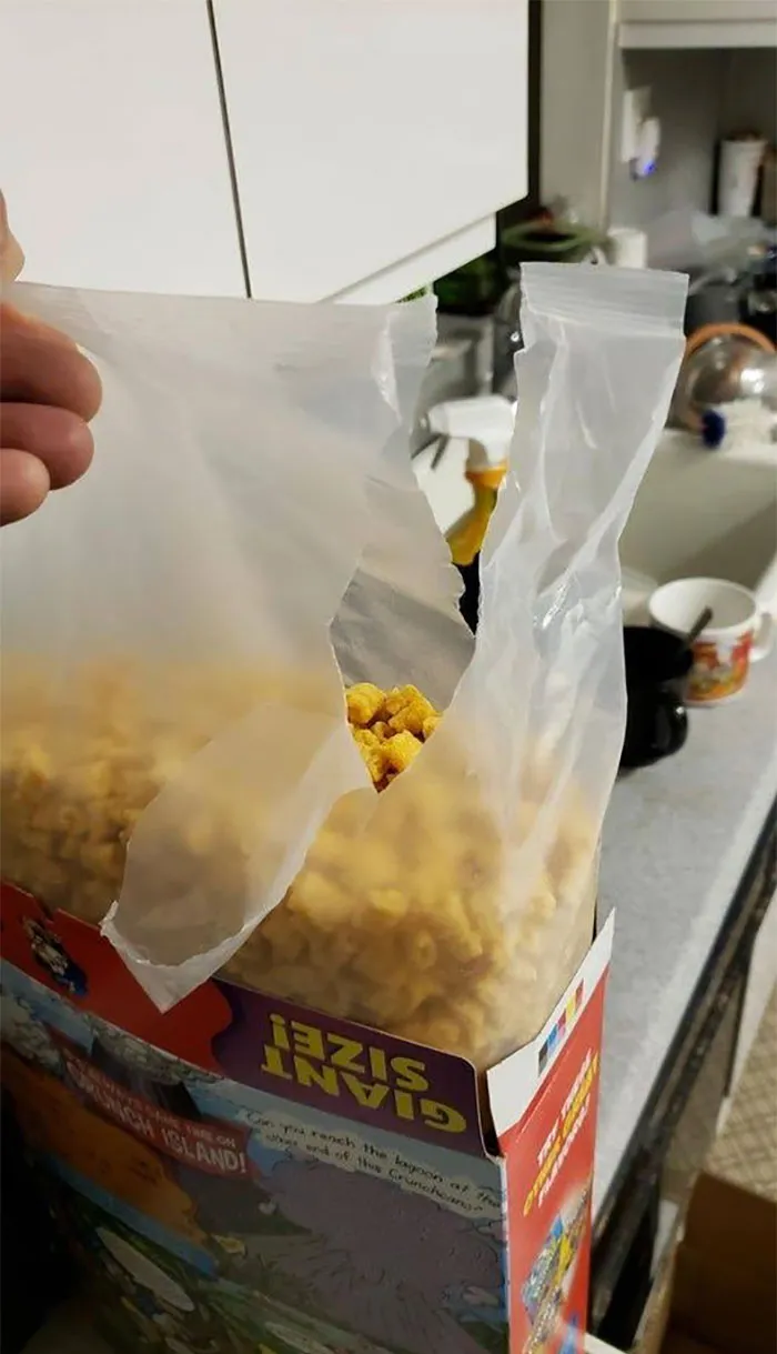 45 Upsetting Images Of ‘Mildly Infuriating’ Things (New Pics)
