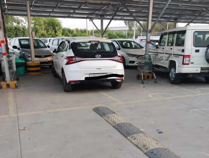Bruv Here Thinks He's Entitled To Have 2 Parking Spots For His Hyundai