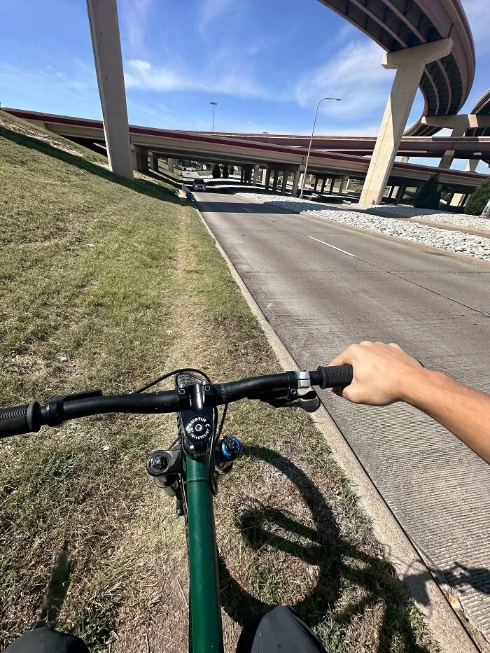 Ojalá una ciudad en la que poder ir en bici BIEN