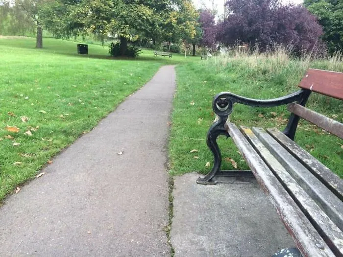 30 Photos That Look Normal At First Glance But Become Hilarious When You Catch The Small Details