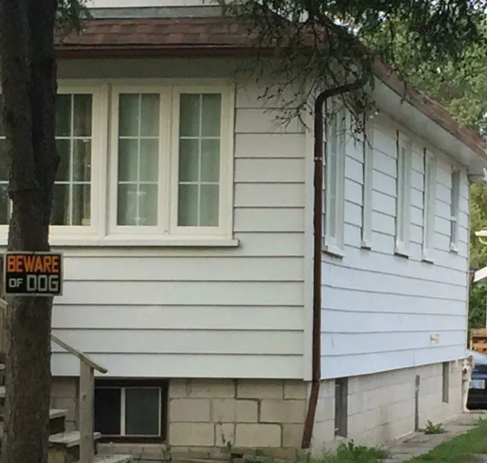 30 Photos That Look Normal At First Glance But Become Hilarious When You Catch The Small Details