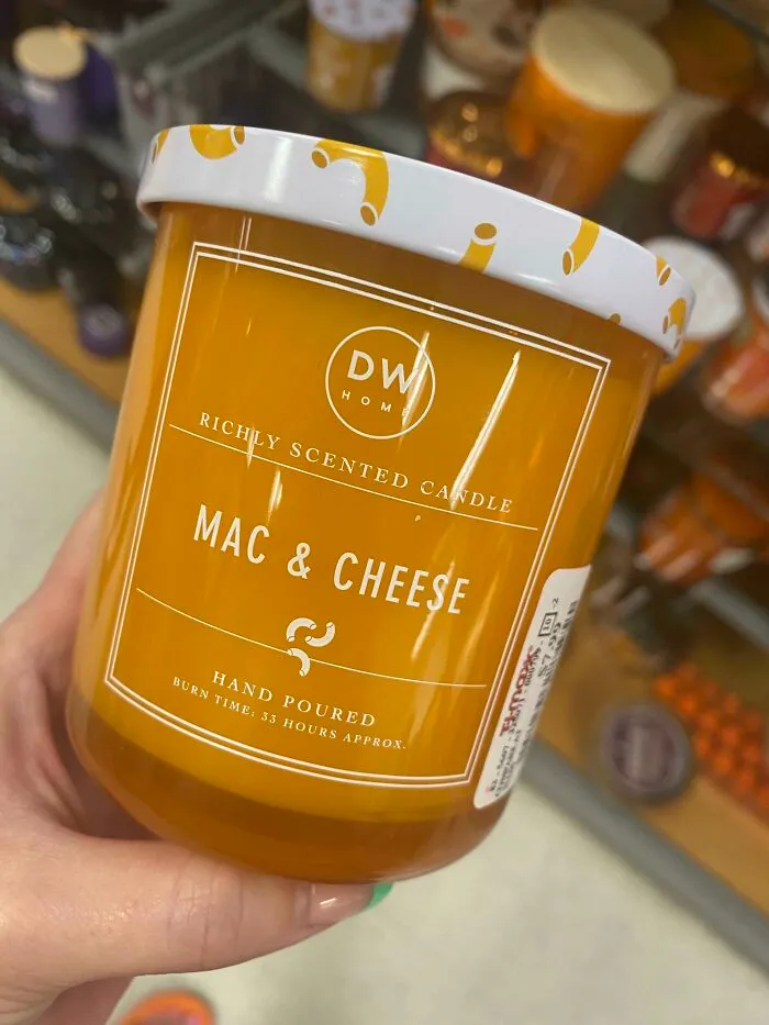 Vela aromática olor macarrones con queso. Huele fatal