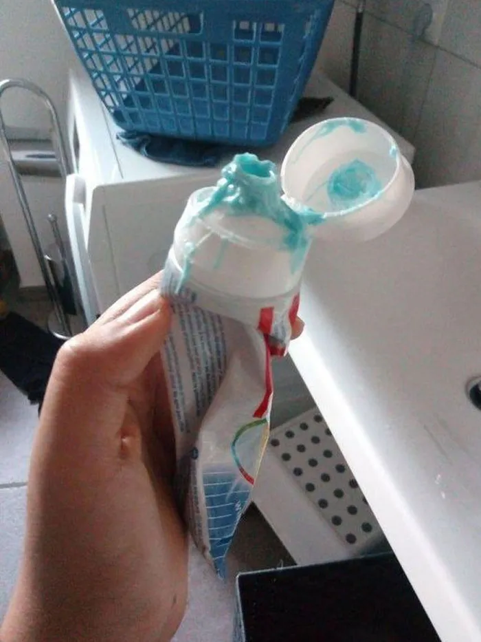 45 Upsetting Images Of ‘Mildly Infuriating’ Things (New Pics)