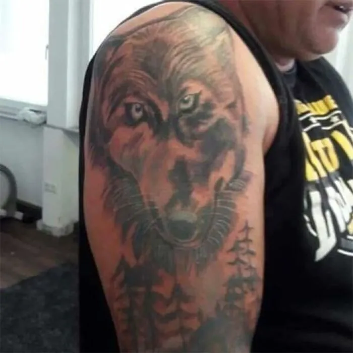 25 Personas que no se dan cuenta de lo horribles que son sus tatuajes