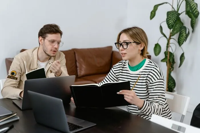 30 Of The Fastest Lay-Offs Due To The Insane Things That People Actually Did In A New Workplace