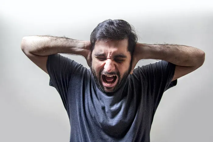 “Invisible Lat Syndrome”: 35 Red Flags That Men See In Other Men, As Shared In This Thread