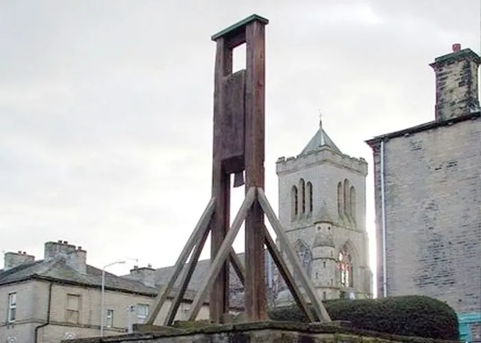 40 Bits Of History That People Are Shocked To Learn Happened Simultaneously
