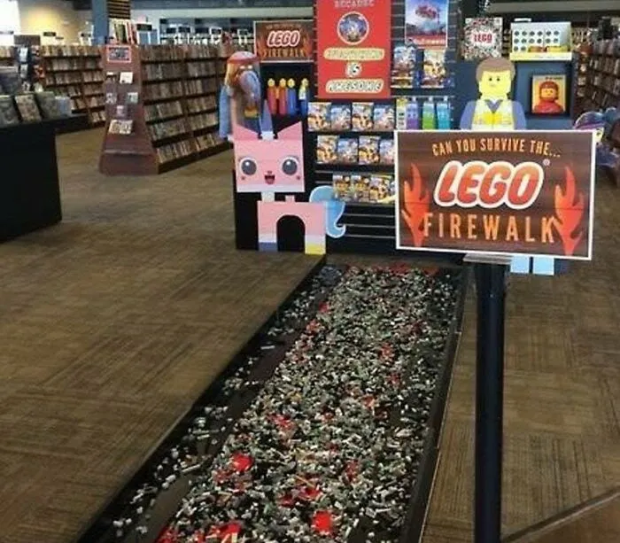 30 Carteles tan divertidos como inesperados que fueron compartidos en Facebook