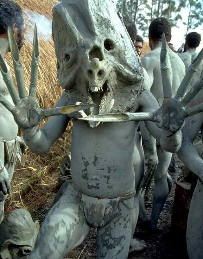 45 'Cursed Images' That Might Make You Facepalm Or Laugh, As Shared On This Facebook Page