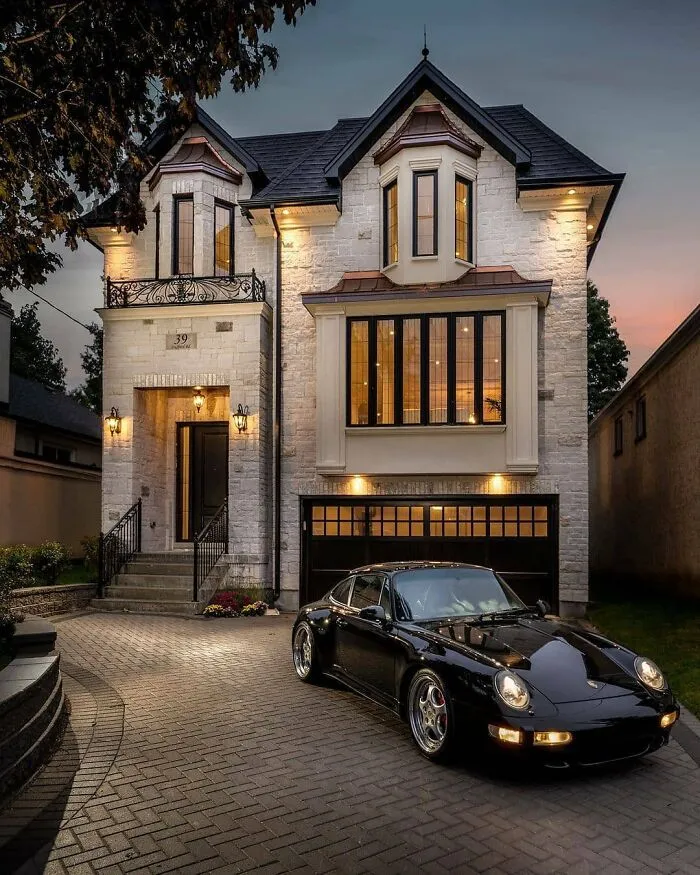 30 Home Exterior Designs To Wake The Connoisseur In You, As Seen On This Twitter Page