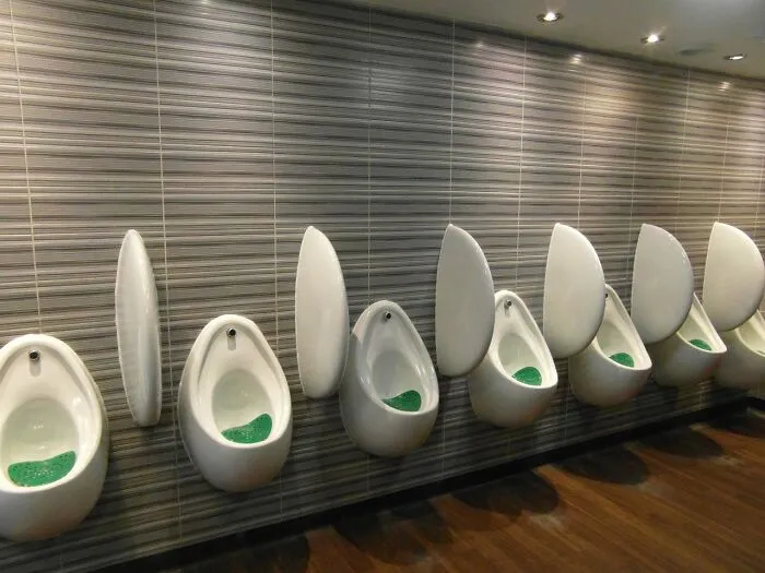 “When The Restrooms Have Blue Lights”: Netizens Share 30 Ways To Identify Bad Neighborhoods