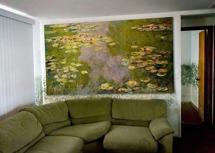 This Instagram Page Showcases The Contrast Between Great Art And Ugly Rooms (35 Posts)