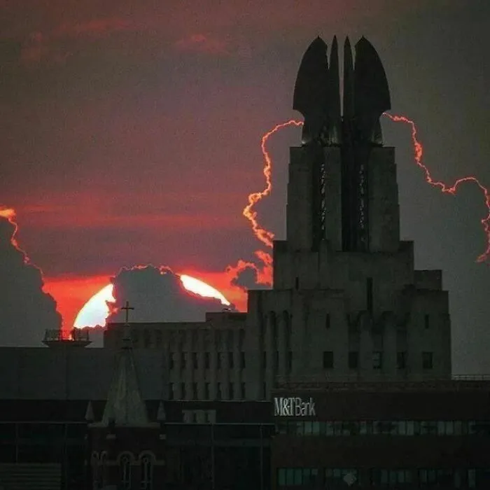 “Evil Buildings”: 50 Of The Strangest And Most Unique Constructions From Around The World