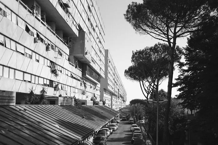 I Visited Corviale, A Failing ’80s Social Housing Project, And Photographed Its Young Residents (18 Pics)