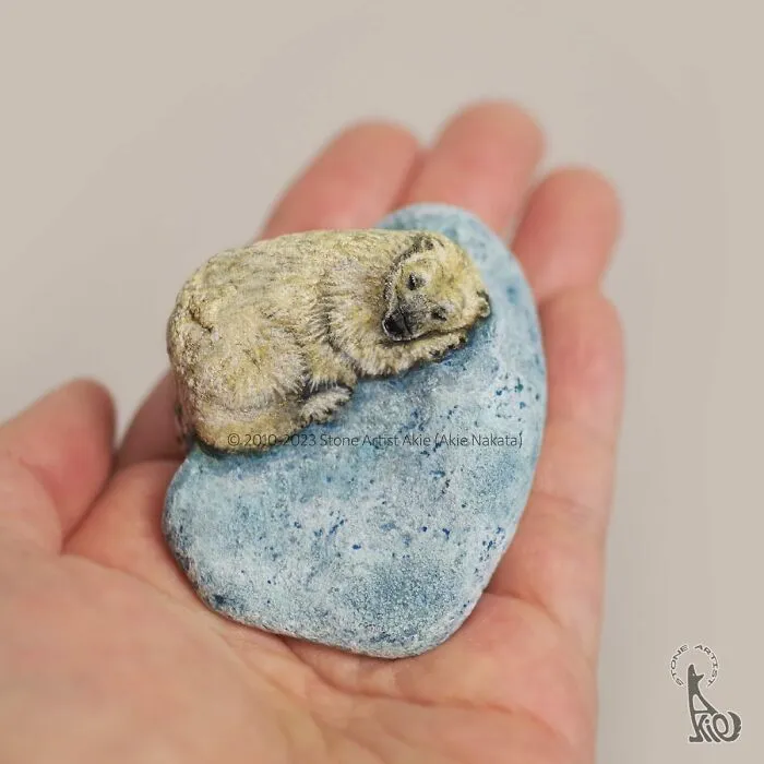 39 Animal Paintings On Natural Stones By Akie Nakata (New Pics)