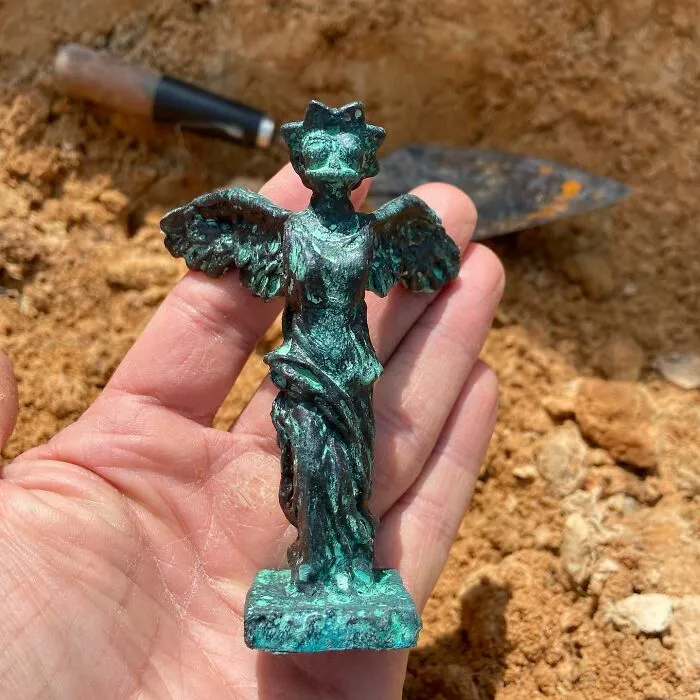 This Artist Uses Recognizable Pop Characters To Create Fake Ancient Artifacts (30 Pics)