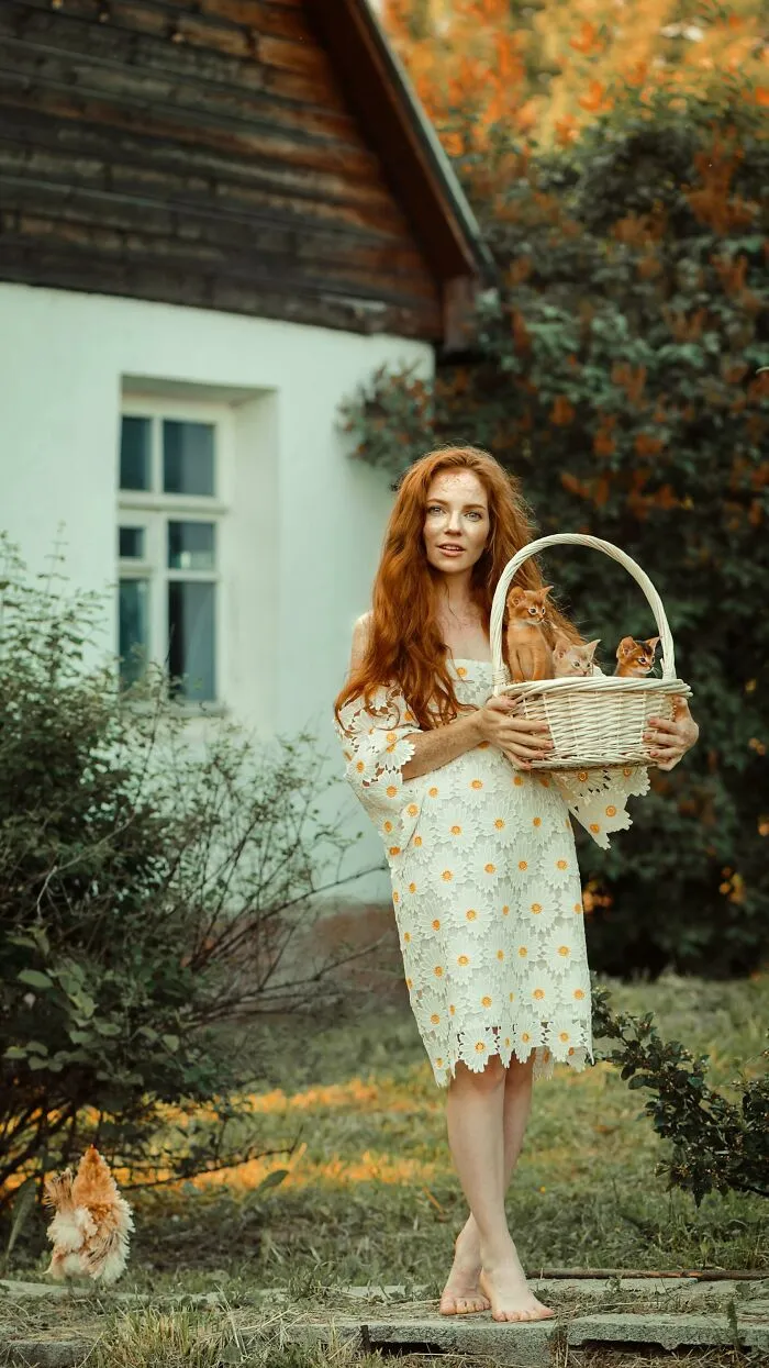 28 Images Showing The Incredible Bond Between Animals And People By This Photographer (New Pics)