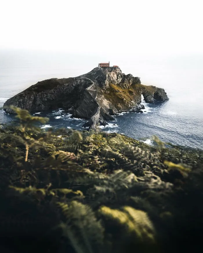This Photographer Takes Breathtaking Pictures While Exploring The World (49 New Pics)