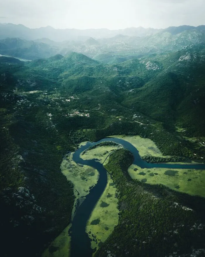This Photographer Takes Breathtaking Pictures While Exploring The World (49 New Pics)