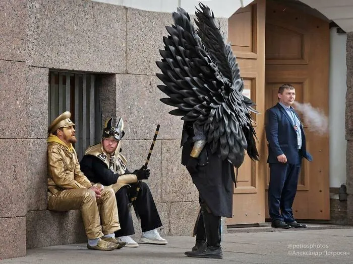 Saint Petersburg Photographer Documents The Bizarre Contrasts Of Russian Life (70 New Pics)