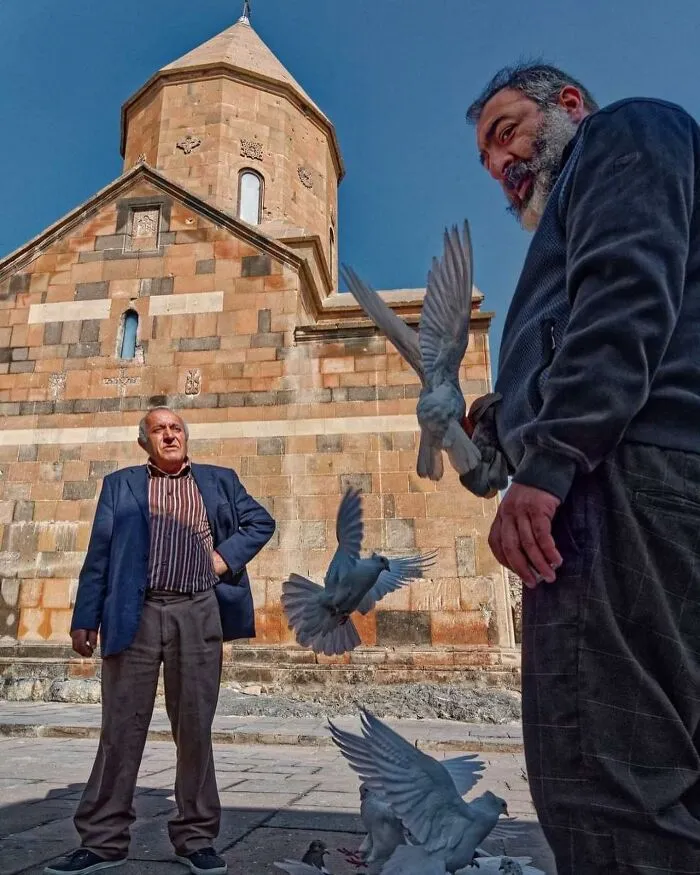 Saint Petersburg Photographer Documents The Bizarre Contrasts Of Russian Life (70 New Pics)