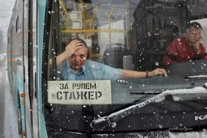 Saint Petersburg Photographer Documents The Bizarre Contrasts Of Russian Life (70 New Pics)