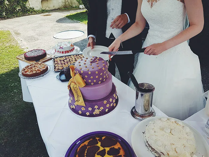 "What’s The Cringiest Thing You’ve Seen A Bride And Groom Do For Their Wedding?" (40 Answers)