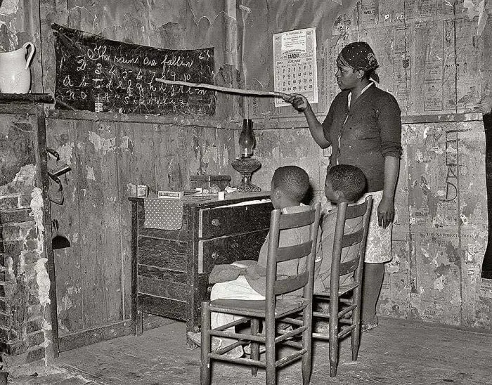 A Mother Homeschools Her Children, Louisiana, 1937