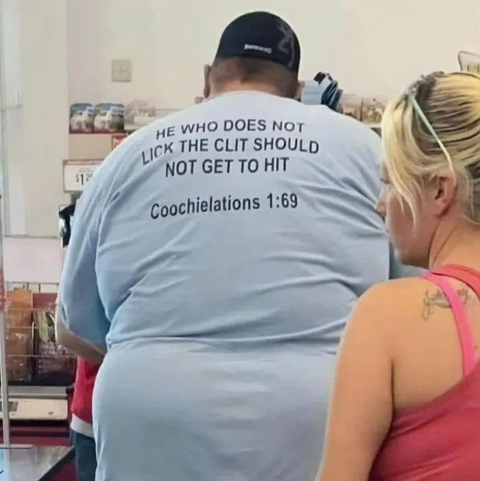 50 Times People Spotted The Most ‘Cursed Shirts’ In The Wild And Had To Share Them Online