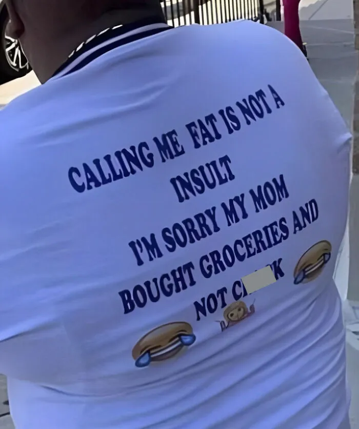 50 Times People Spotted The Most ‘Cursed Shirts’ In The Wild And Had To Share Them Online