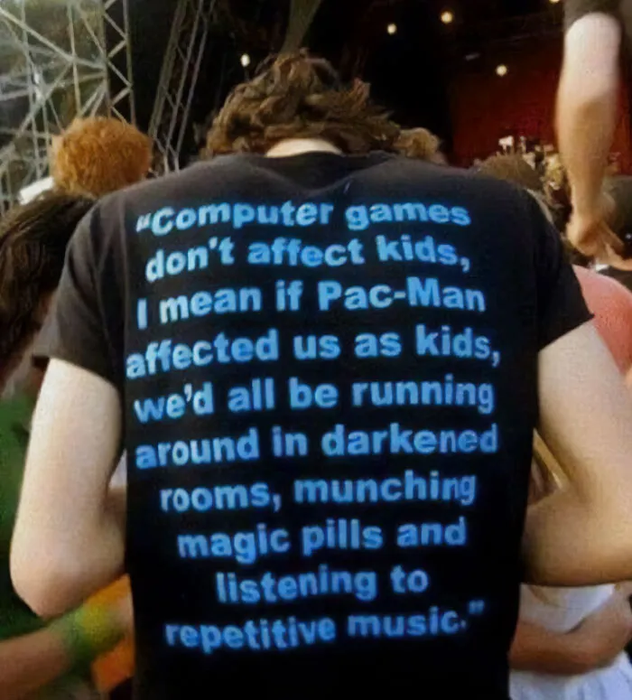 50 Times People Spotted The Most ‘Cursed Shirts’ In The Wild And Had To Share Them Online