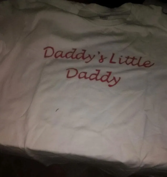 50 Times People Spotted The Most ‘Cursed Shirts’ In The Wild And Had To Share Them Online
