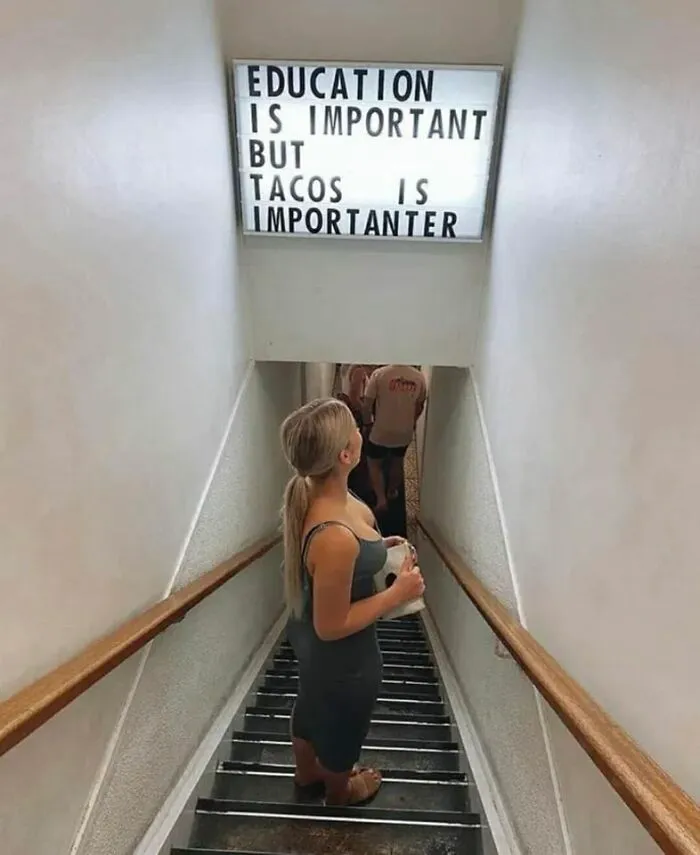30 Hilariously Useless, Unsuccessful And/Or Unpopular Signs (New Pics)