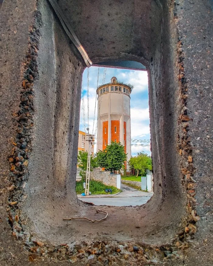 “Framed Moments”: 34 Photos That I Took