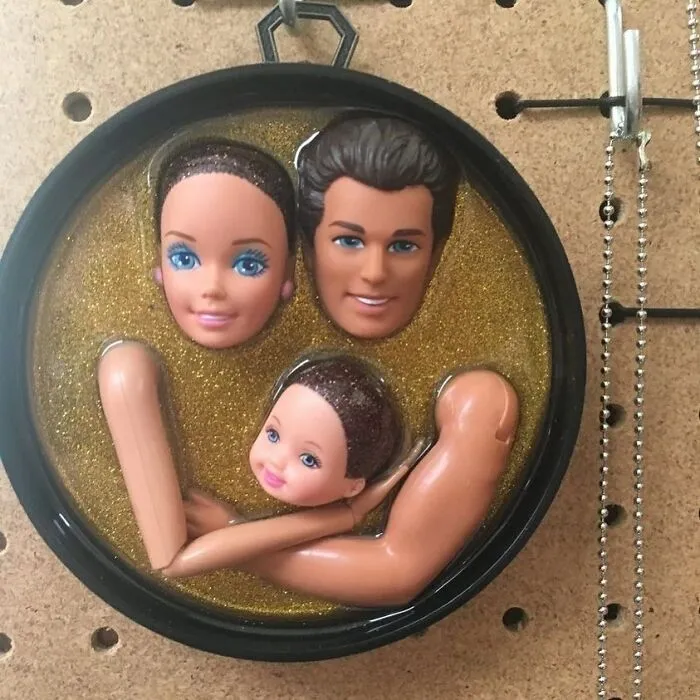 20 Increíbles hallazgos artísticos en tiendas de 2ª mano que había que compartir