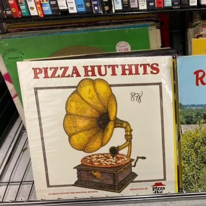 20 Increíbles hallazgos artísticos en tiendas de 2ª mano que había que compartir