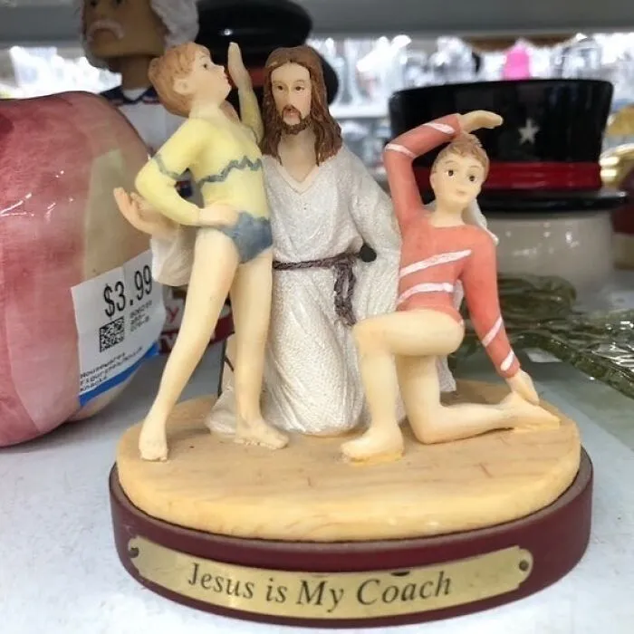 35 Times People Were ‘Lucky’ To Find These Gems While Thrifting That Were Too Bad Not To Share (New Pics)