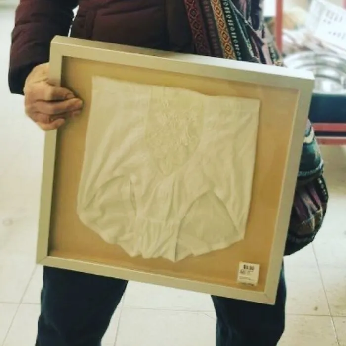 20 Increíbles hallazgos artísticos en tiendas de 2ª mano que había que compartir