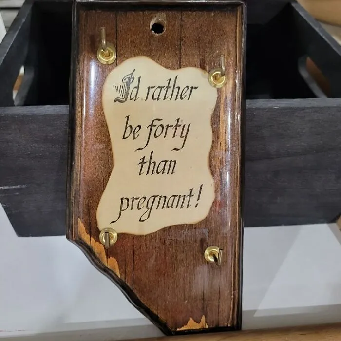 35 Times People Were ‘Lucky’ To Find These Gems While Thrifting That Were Too Bad Not To Share (New Pics)