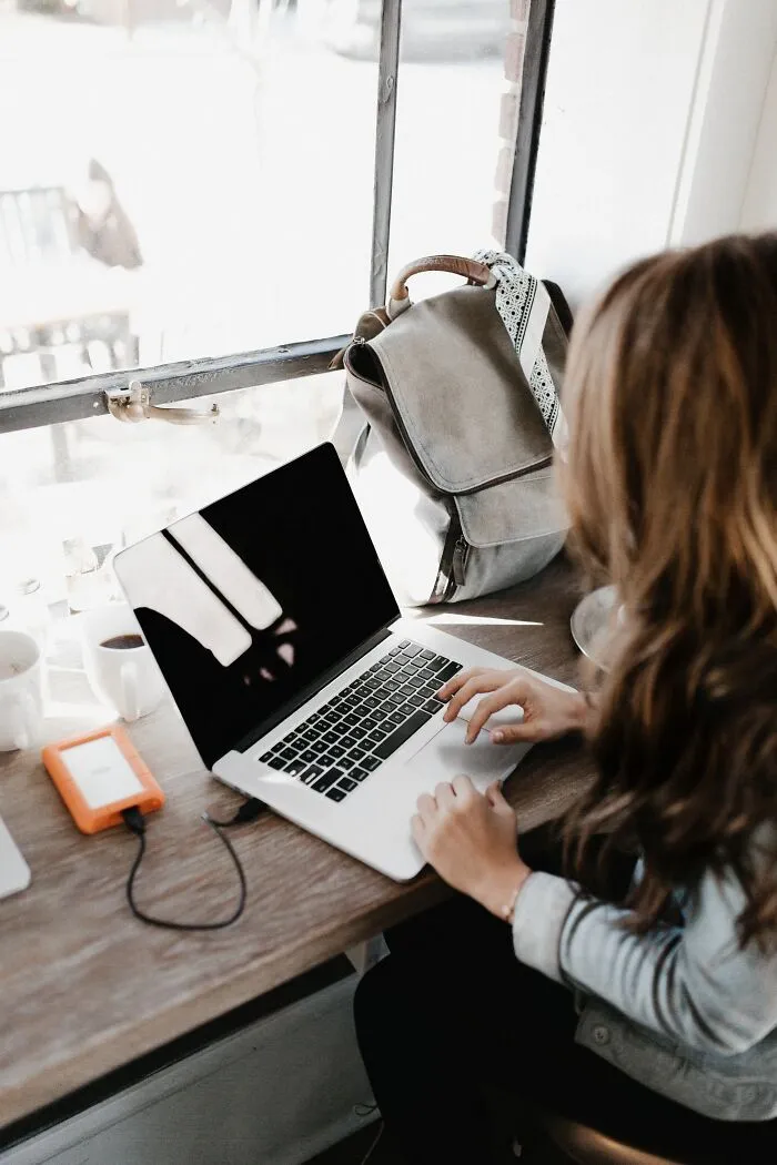 30 People Reveal What Moments At Work Made Them Quit On The Spot