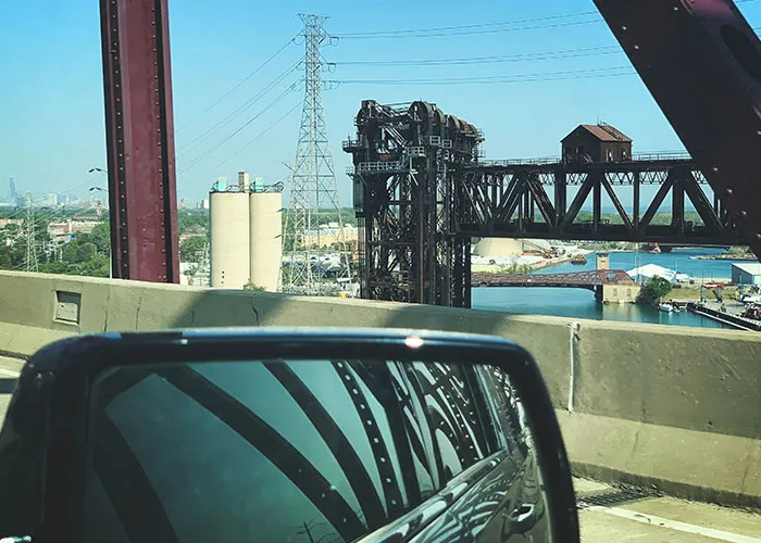 “Danger Can Sneak Up On You”: 30 Americans Share Places To Avoid At All Costs