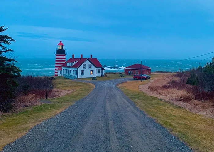 “Danger Can Sneak Up On You”: 30 Americans Share Places To Avoid At All Costs