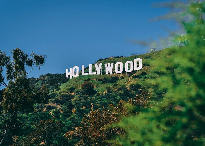 “Danger Can Sneak Up On You”: 30 Americans Share Places To Avoid At All Costs