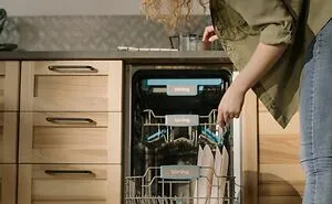 “I Throw Away Stained Tupperware”: 50 Generational Curses People Are Enjoying Breaking